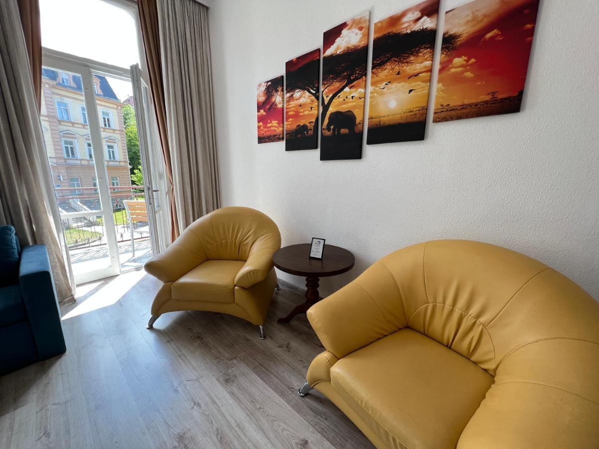 Apartment Alice Center カルロヴィ・ヴァリ エクステリア 写真